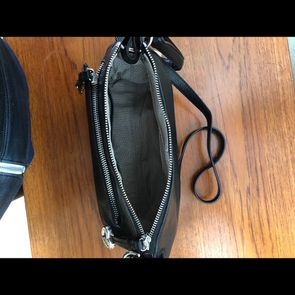 Bria Messenger Brighton bag - Picture 3 of 4